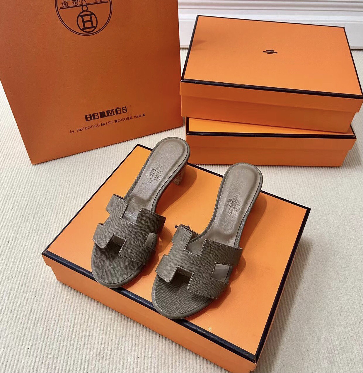 에르메스 올수공 오아시스 슬리퍼 샌들 앱송 30